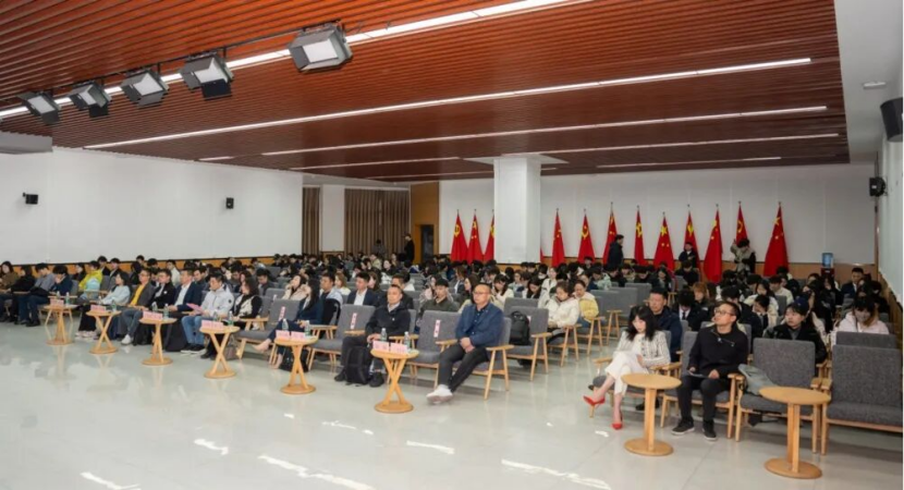 1774518771344707.png image.png